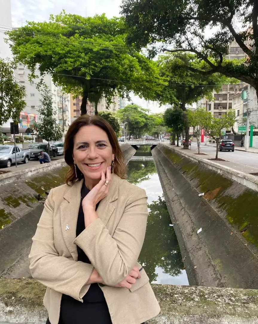 Rosana Valle lidera pesquisa eleitoral em Santos-SP com quase 10 pontos de diferença sobre o atual prefeito